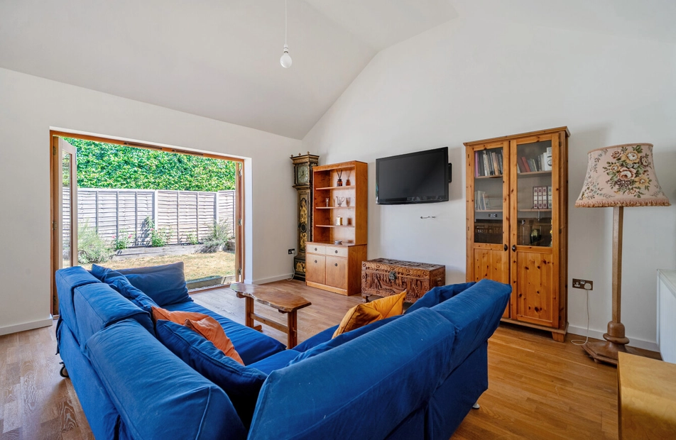 Springvale Road, Winchester, Hampshire, SO23 - Charters