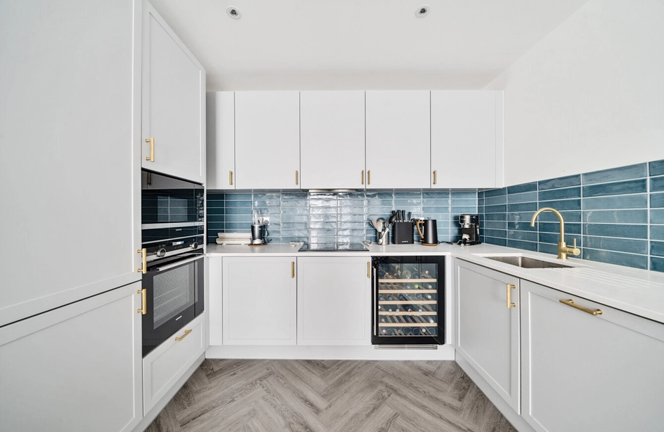 Fellowes Rise, Winchester, Hampshire, SO22 - Charters