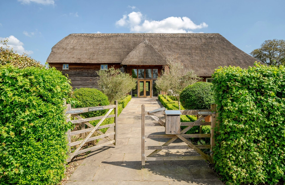 Hazeley Road, Twyford, Winchester, Hampshire, SO21 - Charters