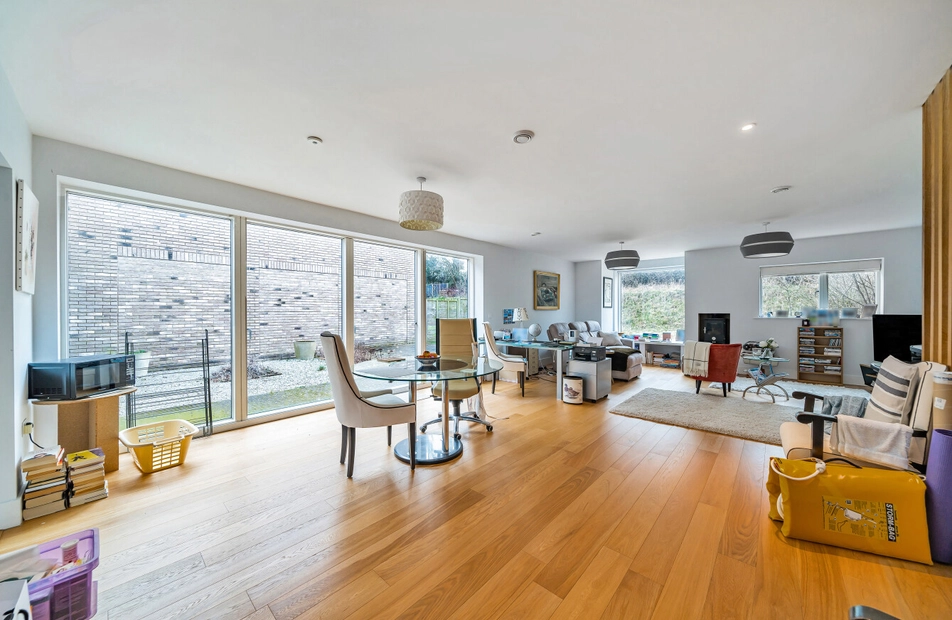 Eversley Gardens, Kings Worthy, Winchester, Hampshire, SO23 - Charters