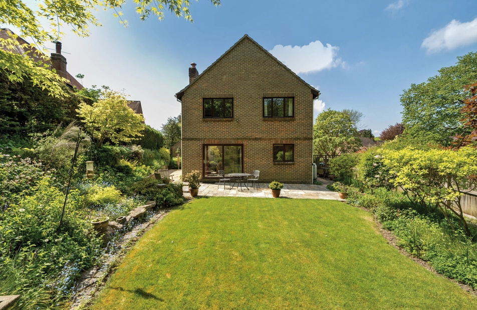 Bere Close, Winchester, Hampshire, SO22 - Charters