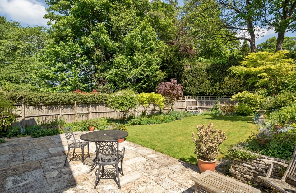 Bere Close, Winchester, Hampshire, SO22 - Charters