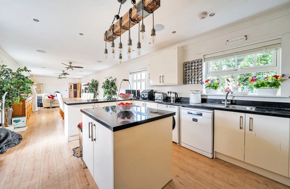 Ringbourne Copse, Barton Stacey, Winchester, Hampshire, SO21 - Charters
