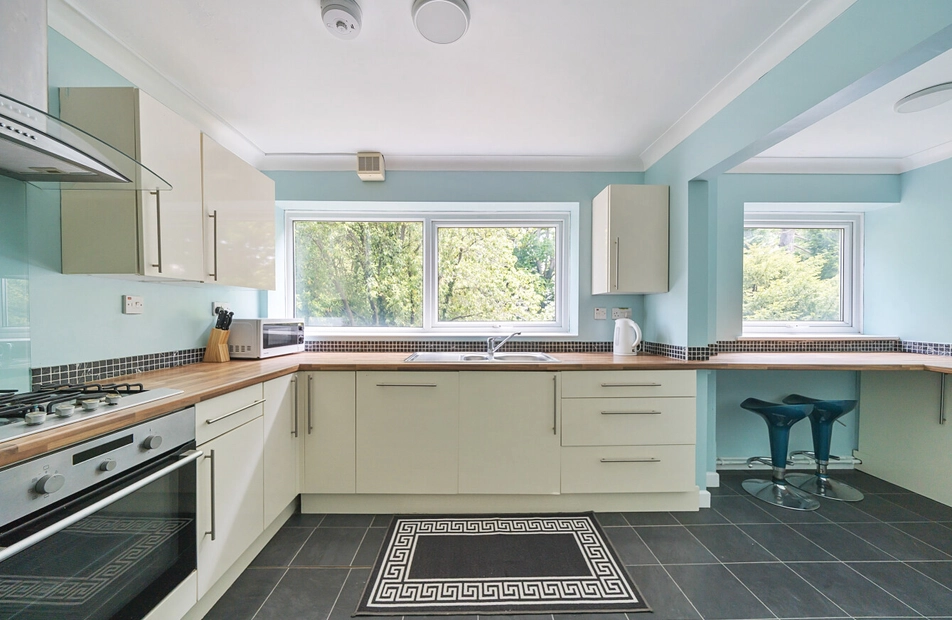 Greenhill Close, Winchester, Hampshire, SO22 - Charters