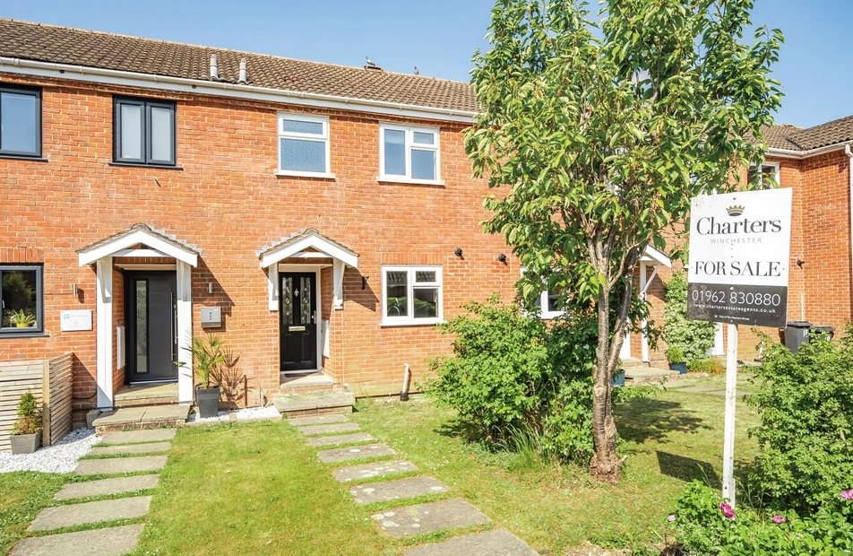 Pennington Close, Colden Common, Winchester, Hampshire, SO21 - Charters
