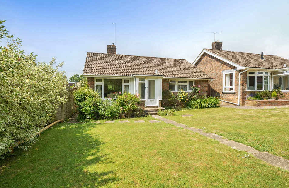 Kiln Green, Colden Common, Winchester, Hampshire, SO21 - Charters