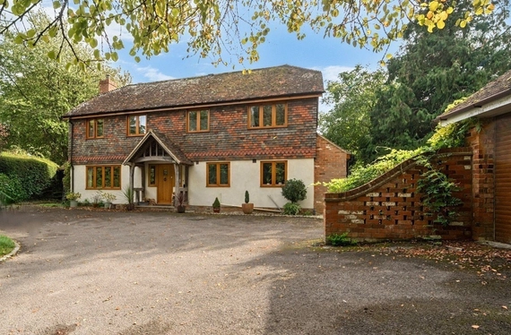 Sparsholt, Winchester, Hampshire, SO21 - Charters